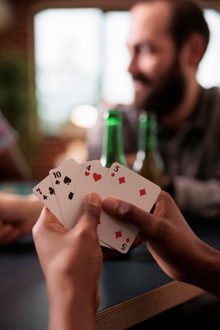 Layar utama aplikasi luckyslot99 versi APK dengan menu sports dan casino yang lengkap